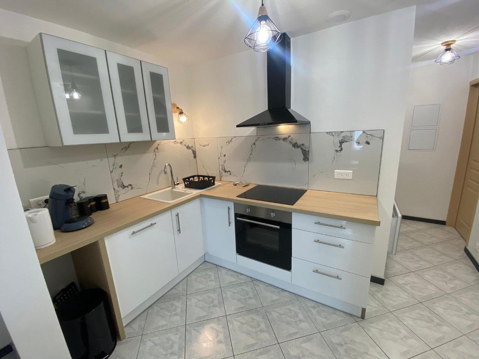 Le 11 De Colmar Apartment Bagian luar foto
