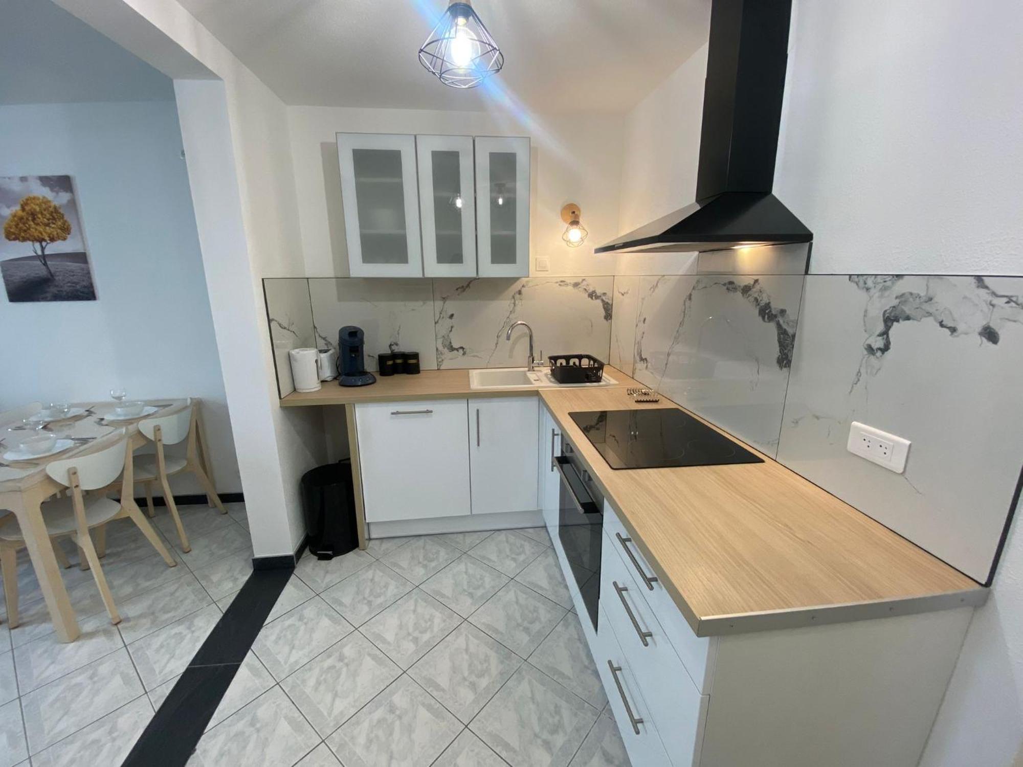 Le 11 De Colmar Apartment Bagian luar foto